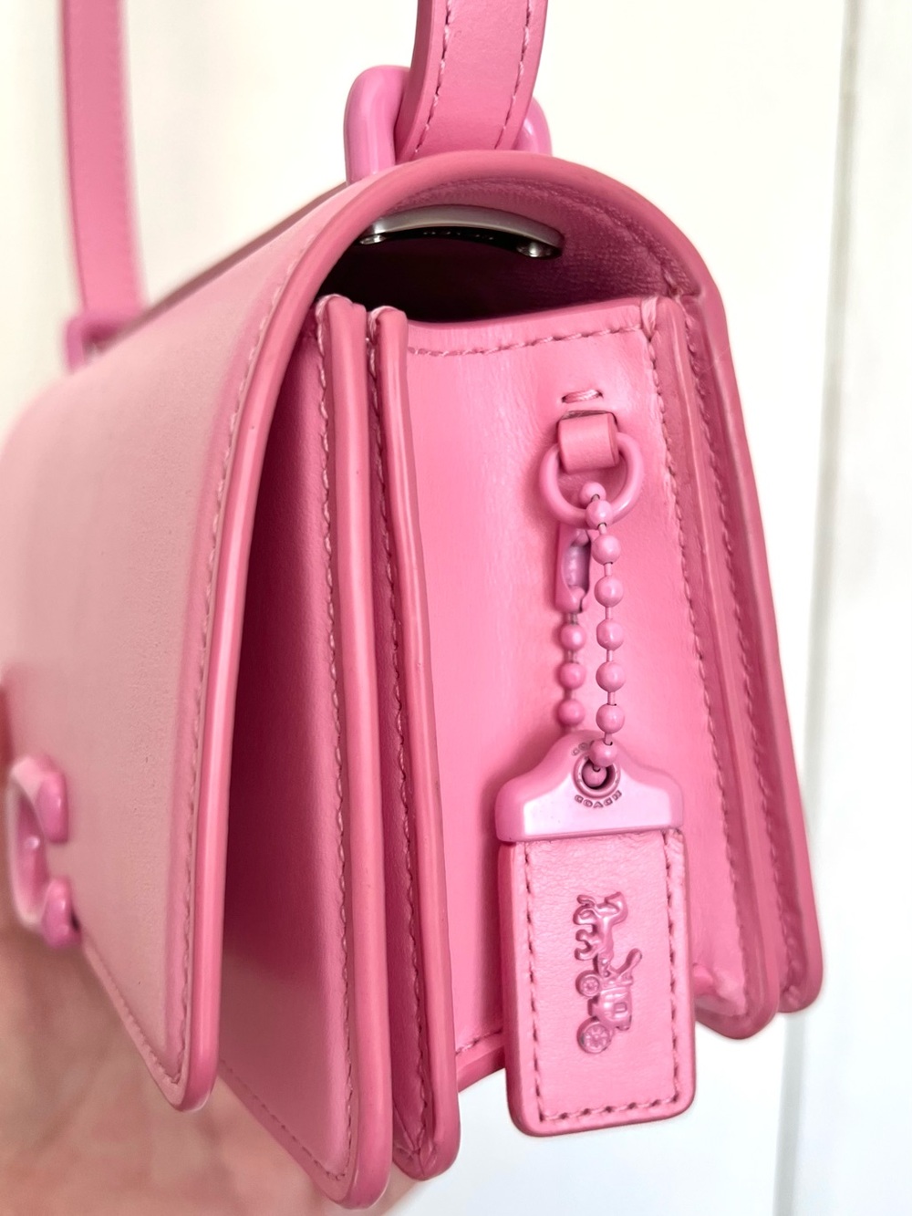 Coach Bandit Pink Glovetanned Leather Monochromatic Small Crossbody Bag CR521 - Picture 3 of 10
